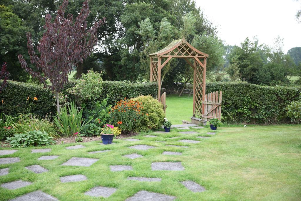 Weir Mill Farm Bed & Breakfast Cullompton Bagian luar foto